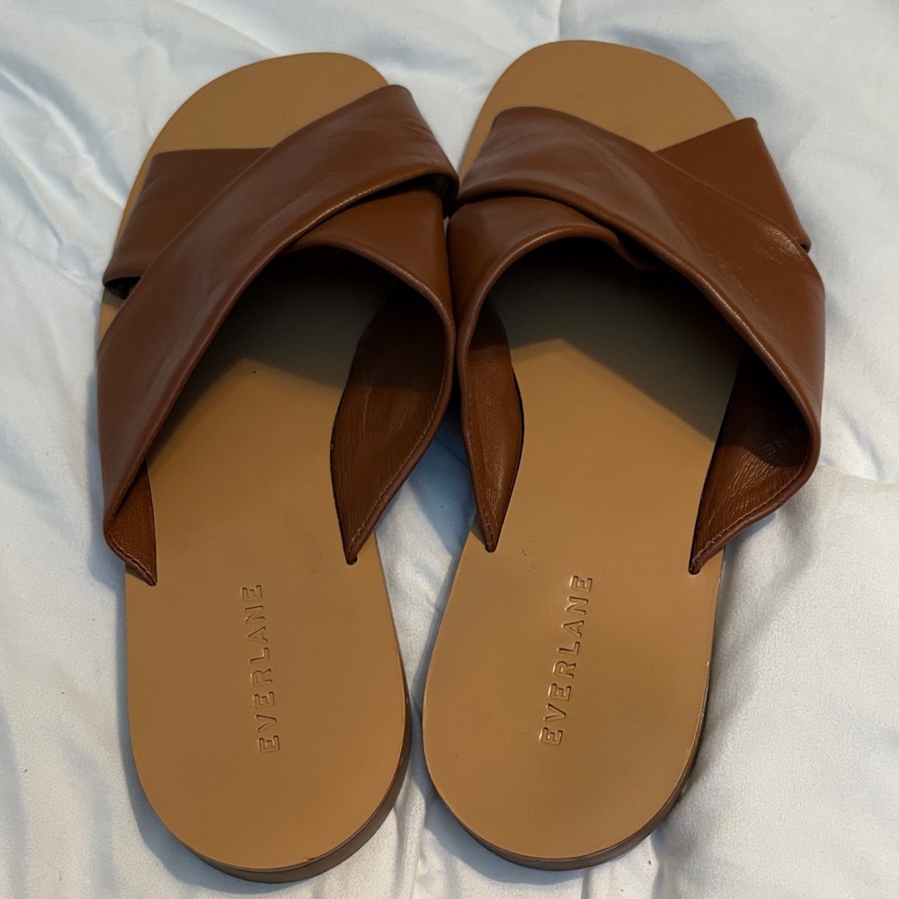 Everlane Women's Tan Cross-Strap Sandals